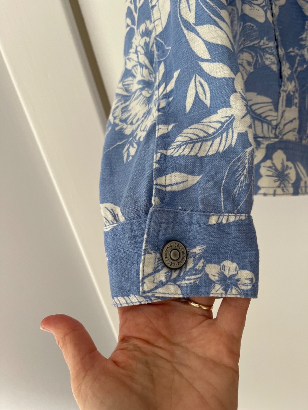Linen Floral Jacket - Picture 3 of 6
